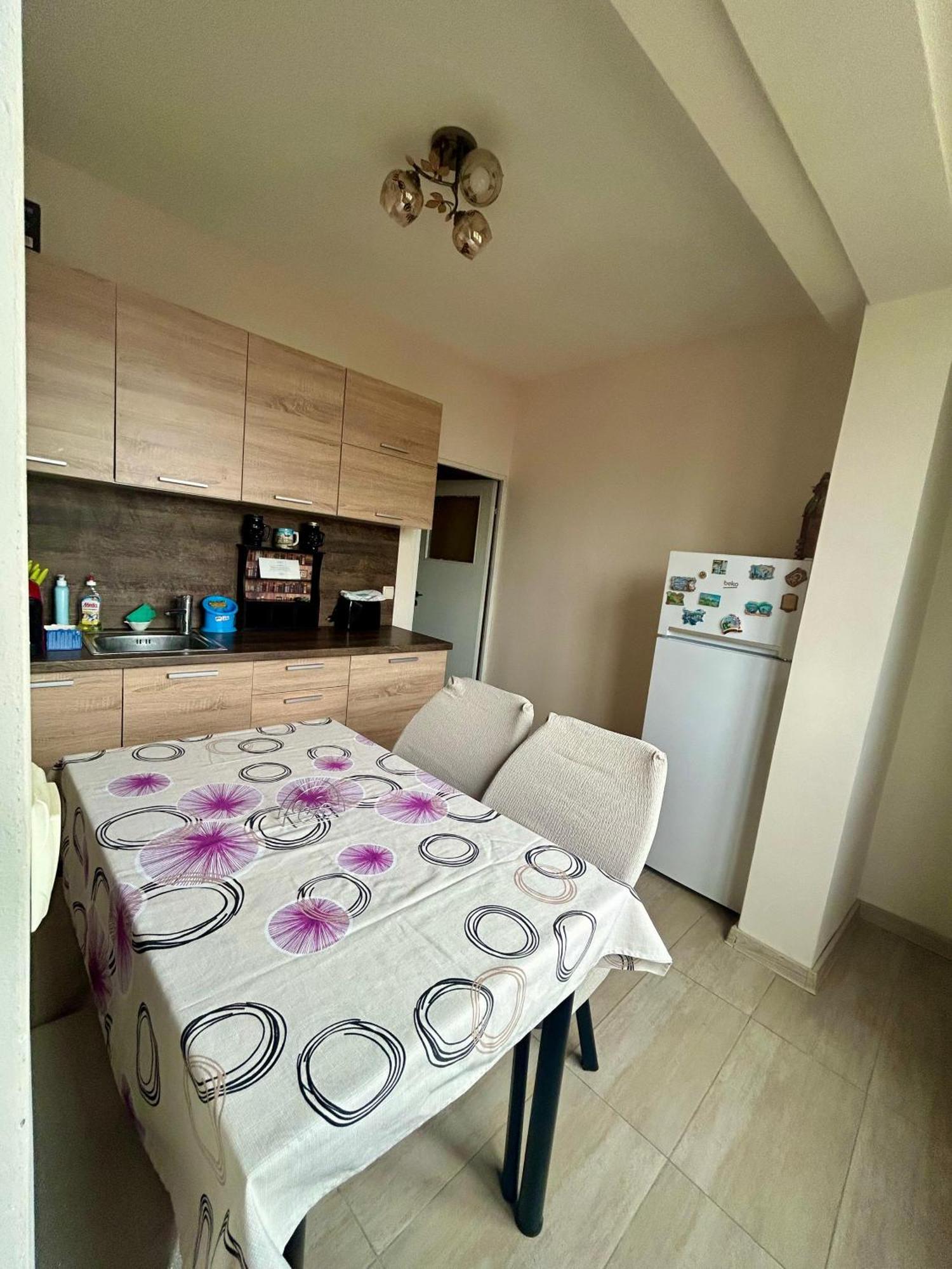 Петров 2 Apartment Vratsa Bagian luar foto